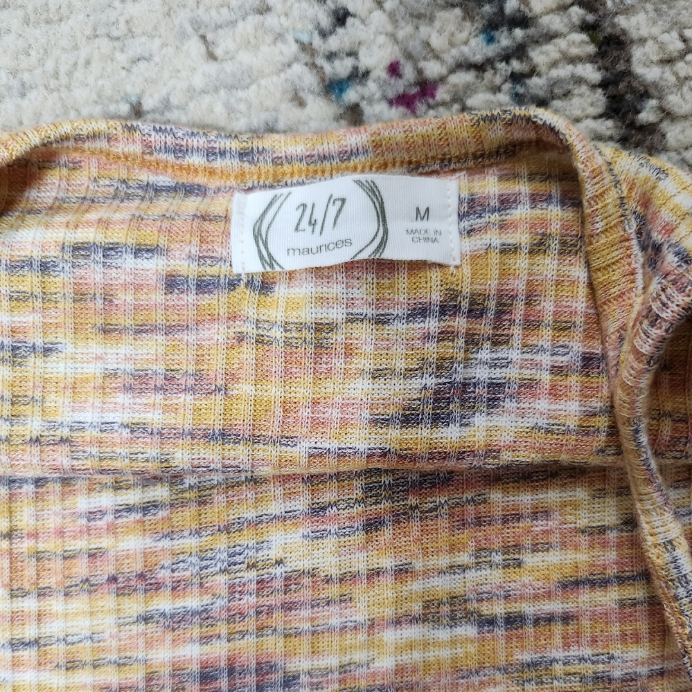 Multi color body con dress, slip on bottom, very flattering